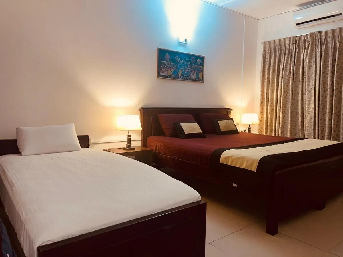 Lake Kandyan Resort