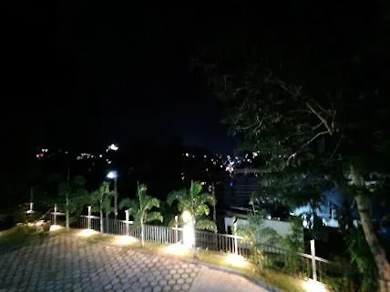 Lake Kandyan Resort Hotel Kandy