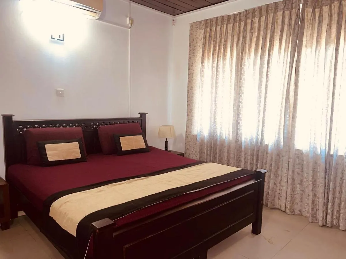 Lake Kandyan Resort Hotel