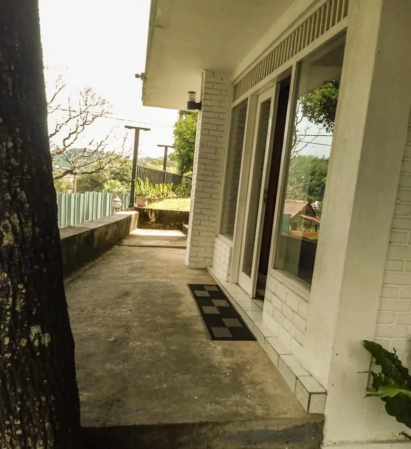 Hotel Lake Kandyan Resort