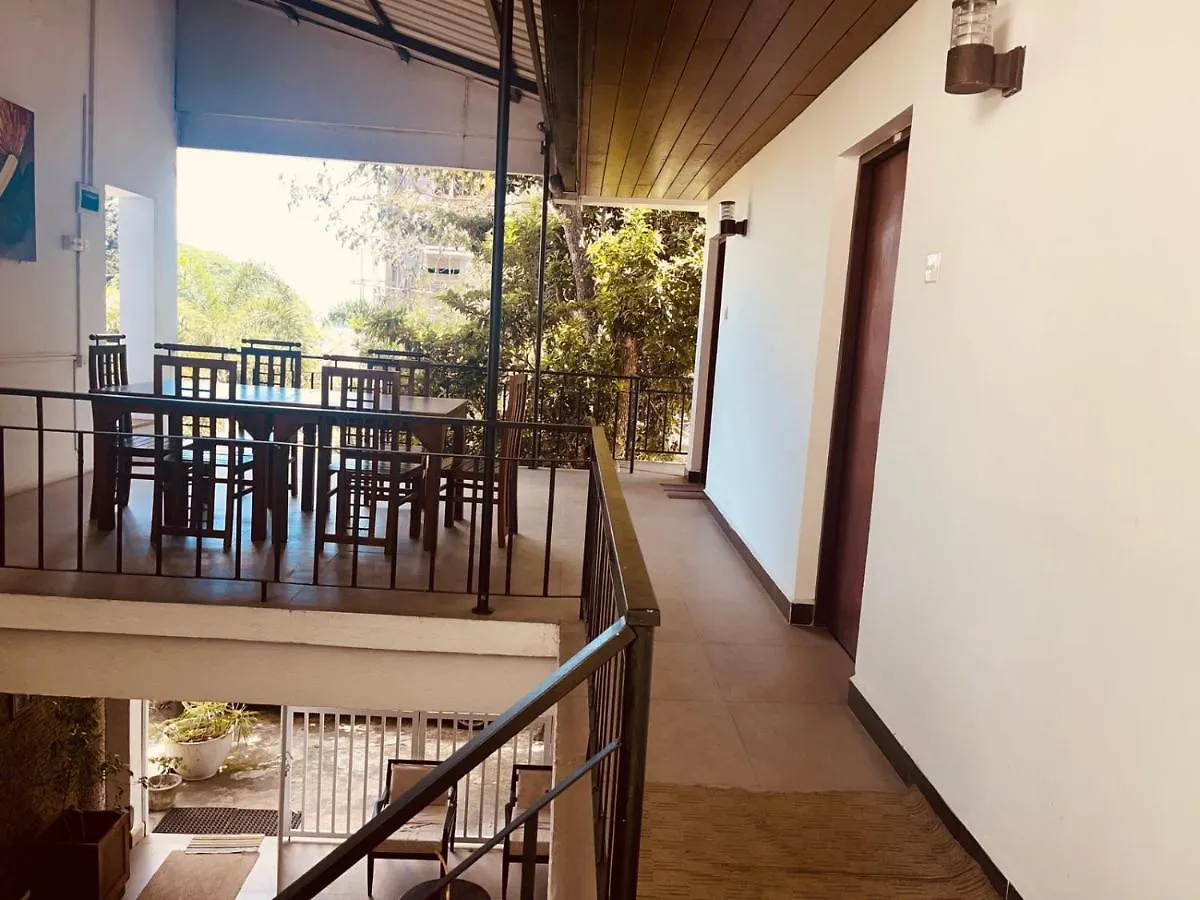 Lake Kandyan Resort 3*, Κάντι Σρι Λάνκα